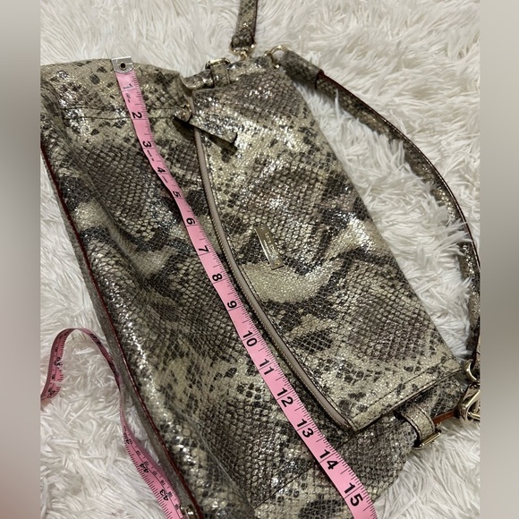 Kate Spade Snake Print Cobble Hill Little Minka
Crossbody Shoulder Bag - Picture 12 of 13